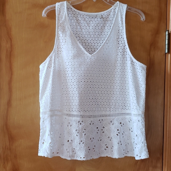 hinge Tops - hinge white eyelet peplum top size l